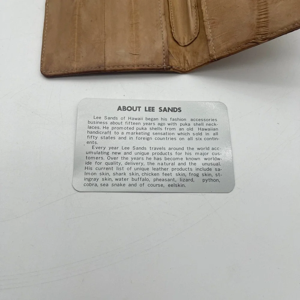 Lee Sands Hawaii Genuine Eel Skin Checkbook Cover Tan Vintage Exotic Leather